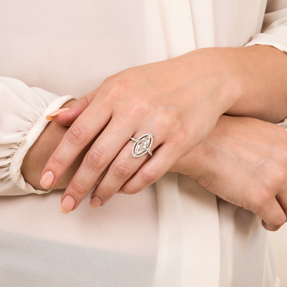 2.00 Carat Marquise-Cut Diamond Engagement Ring - GIA F VS1 - 5