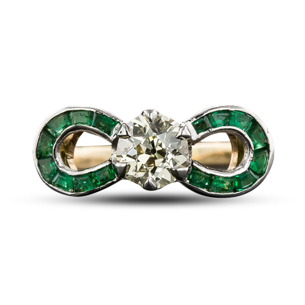 Art Deco 1.00 Carat Diamond and Calibre Emerald Bow Ring - GIA S-T VS1 - 4