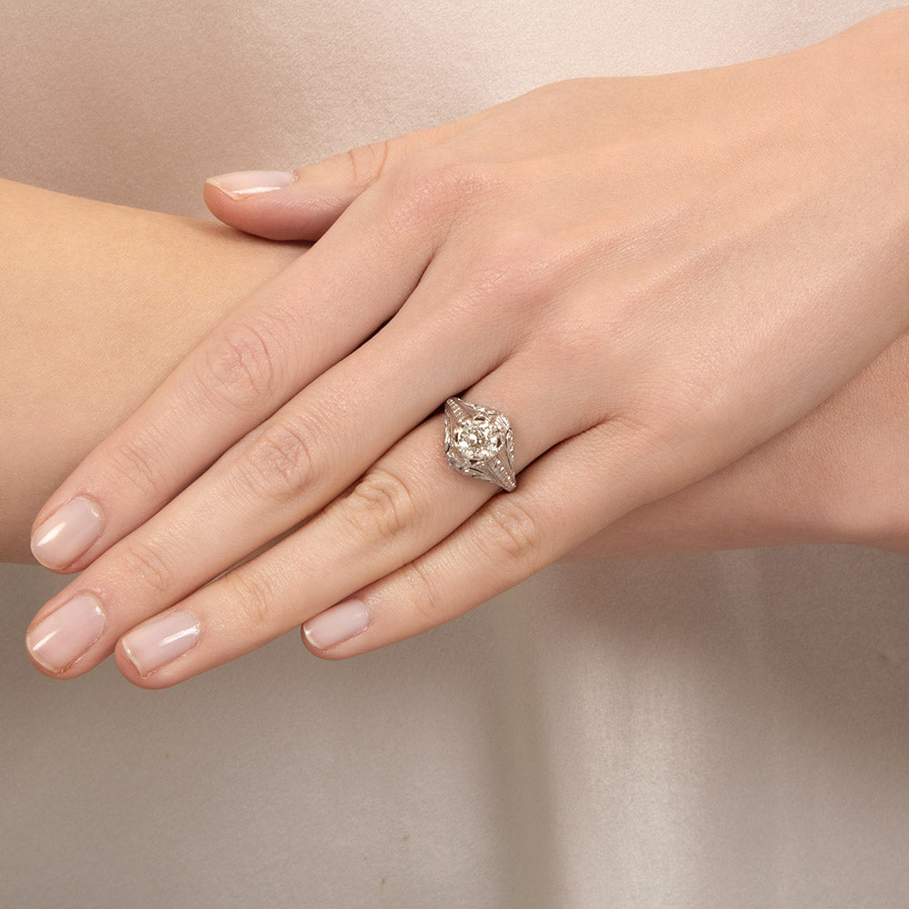 Art Deco 1.00 Carat Diamond Engagement Ring - 6