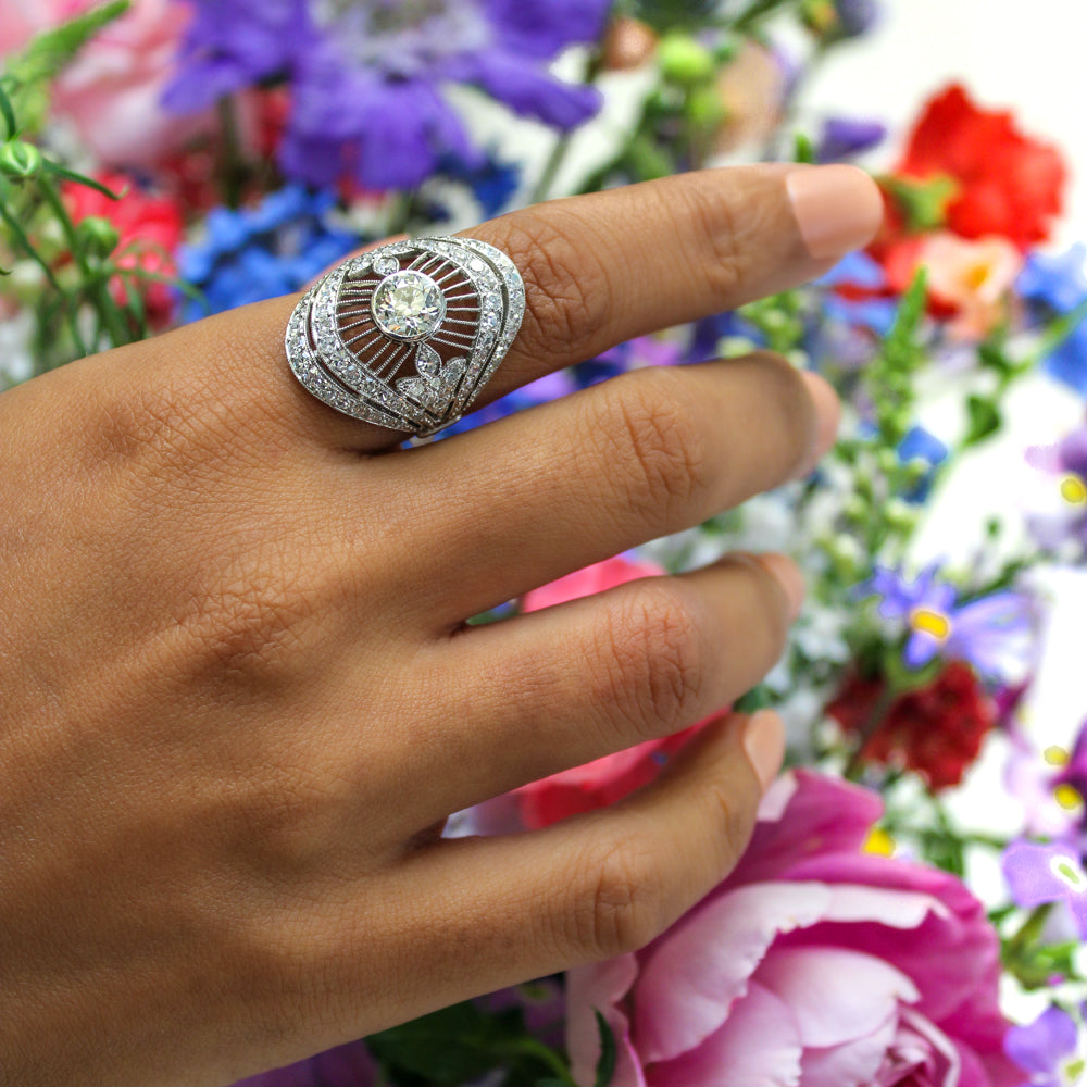 Art Deco 1.45 Carat Center Diamond Dinner Ring - 7