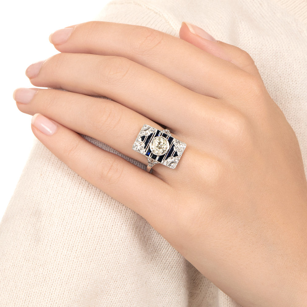 Art Deco 1.50 Carat Diamond and Sapphire* Ring - 6