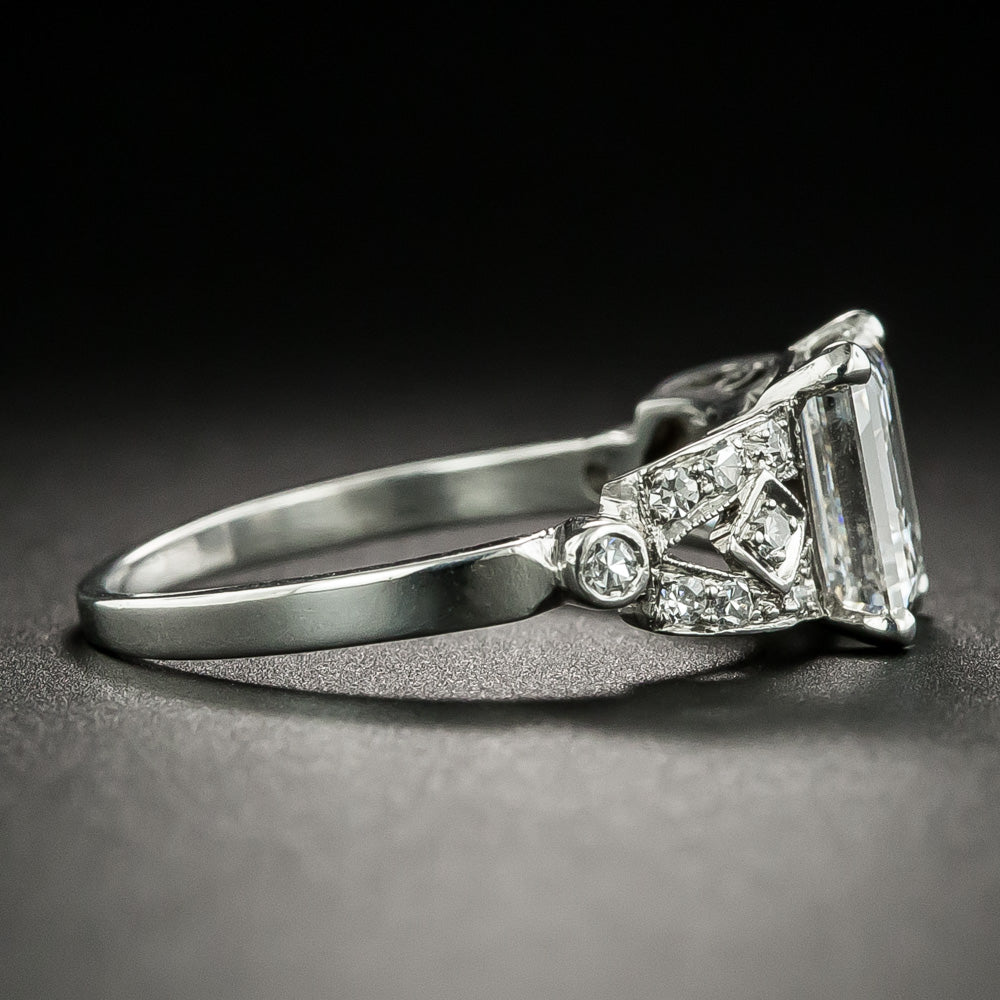 Art Deco 1.65 Carat Emerald-Cut Diamond Engagement Ring - GIA D VS1 - 4