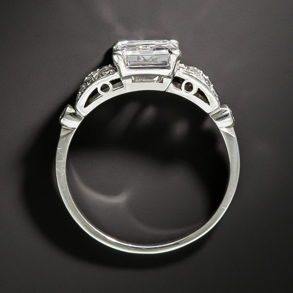 Art Deco 1.65 Carat Emerald-Cut Diamond Engagement Ring - GIA D VS1 - 5