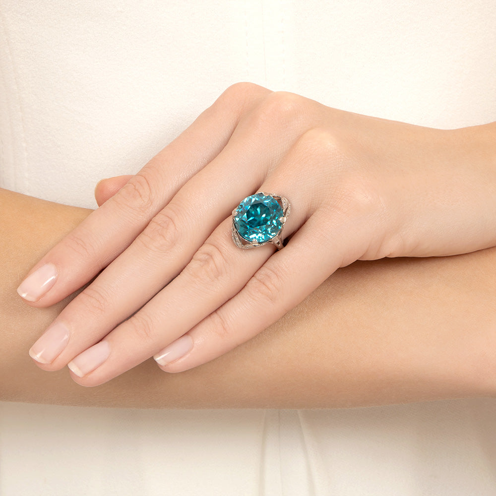Art Deco 18.21 Carat Blue Zircon and Diamond Ring, by Petri - 4