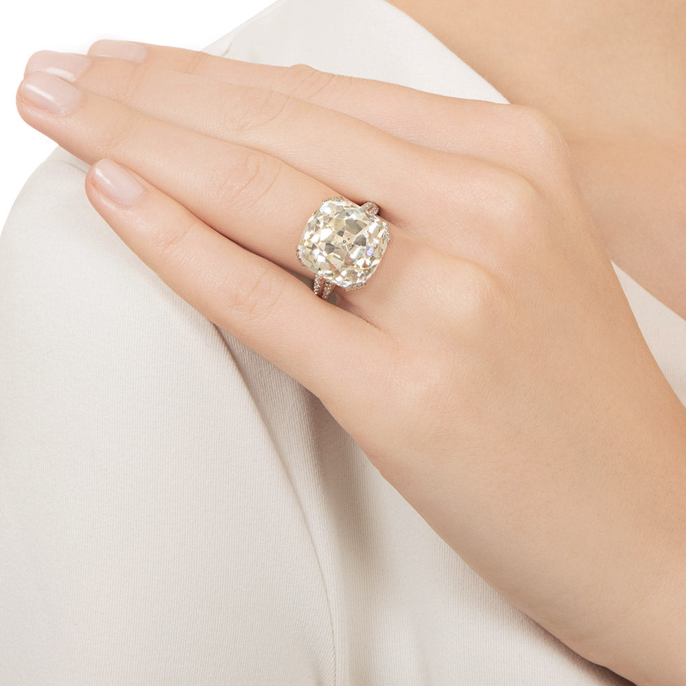 Art Deco 18.86 Carat Diamond Engagement Ring - GIA O-P SI2 - 7