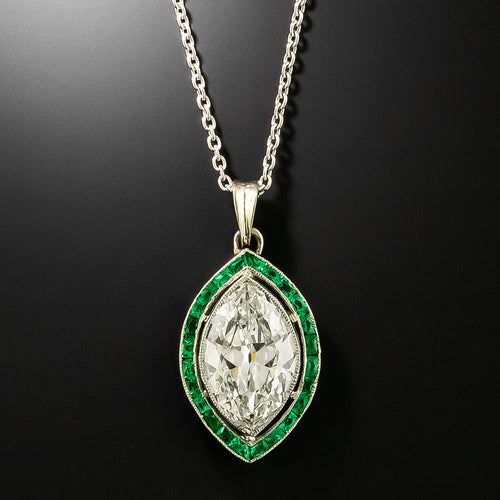 Art Deco 2.03 Carat Marquise Diamond and Emerald Halo Pendant -  GIA I VS1 - 4