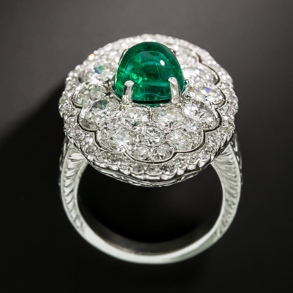 Art Deco 2.20 Carat Cabochon Emerald and Diamond Ring - 4