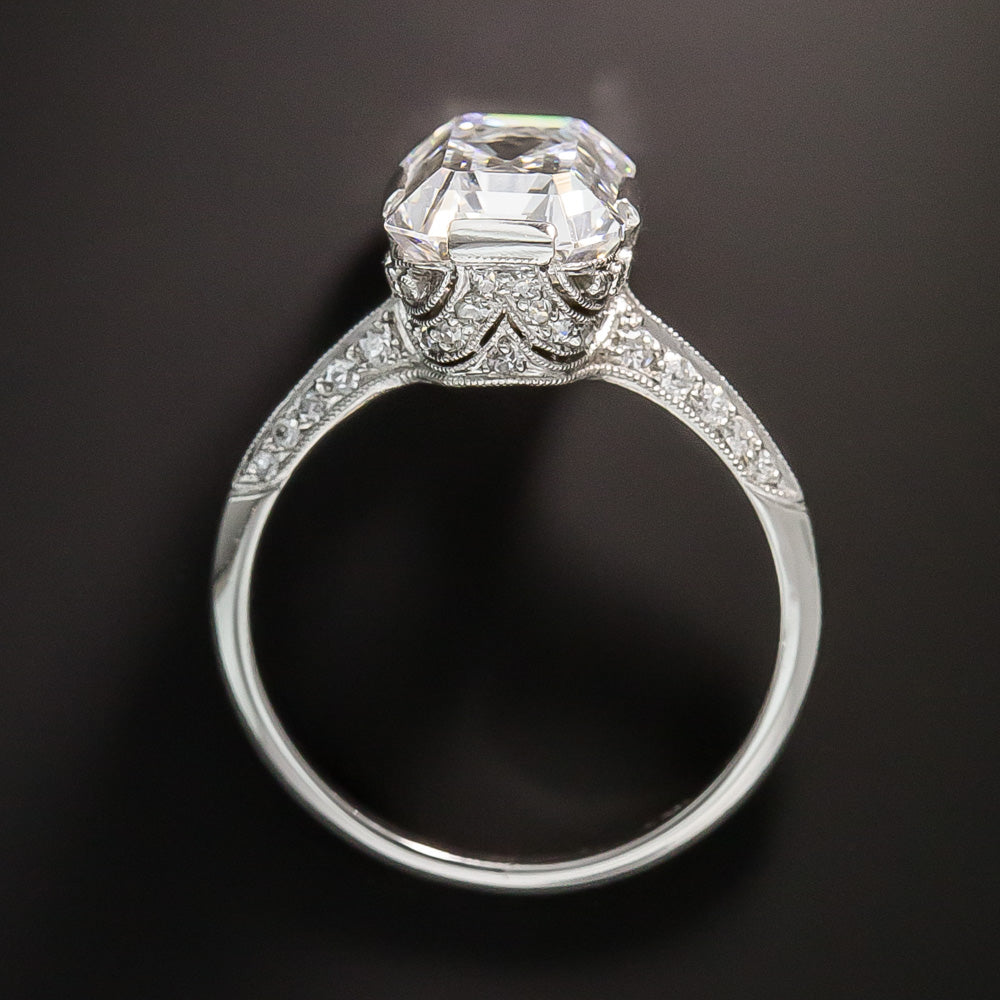 Art Deco 3.89 Carat Emerald Cut Diamond Ring - GIA D VS1 - 4