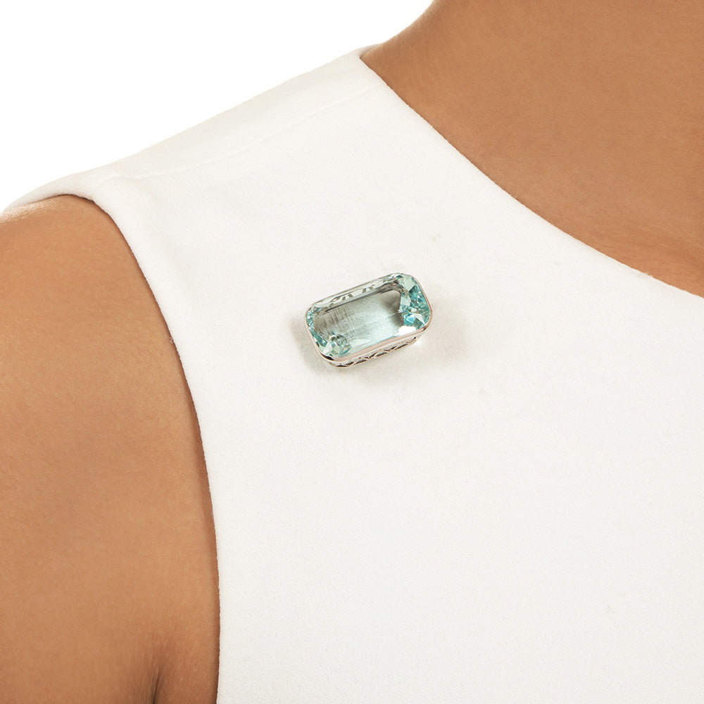 Art Deco 30.00 Carat Scissor-Cut Aquamarine Brooch - 4