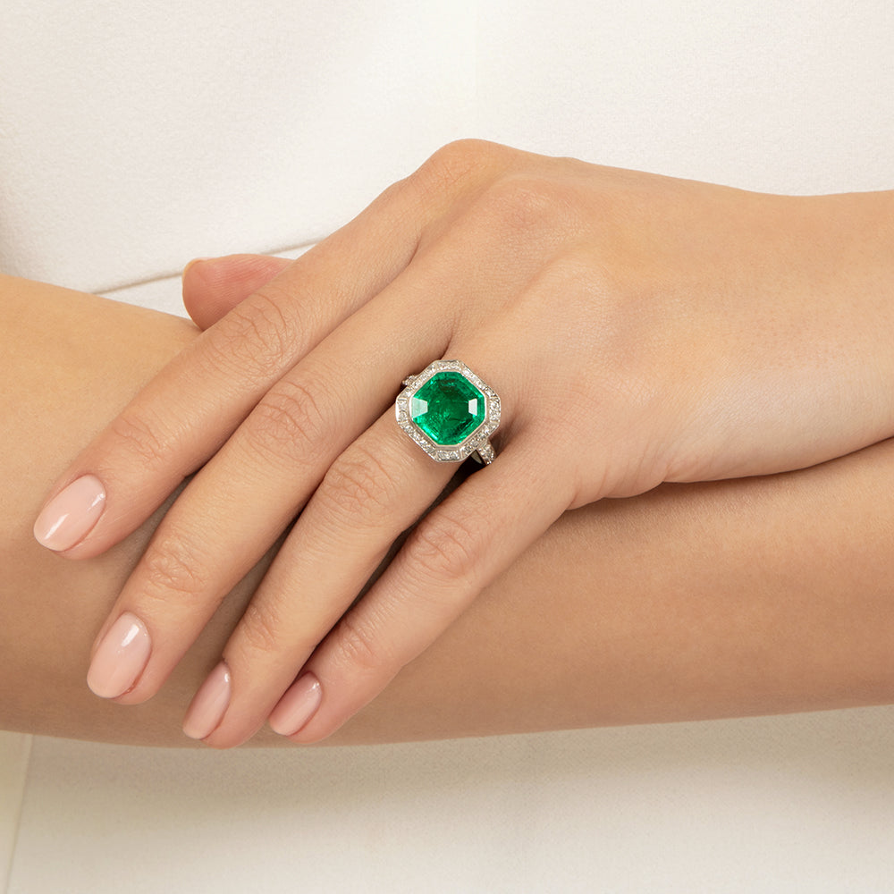 Art Deco 4.30 Carat Emerald and Diamond Ring - GIA F1 - 5