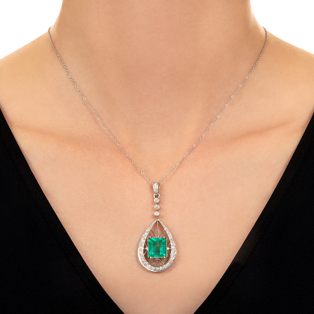Art Deco 5.00 Carat Colombian Emerald and Diamond Pendant - GIA F1 - 3