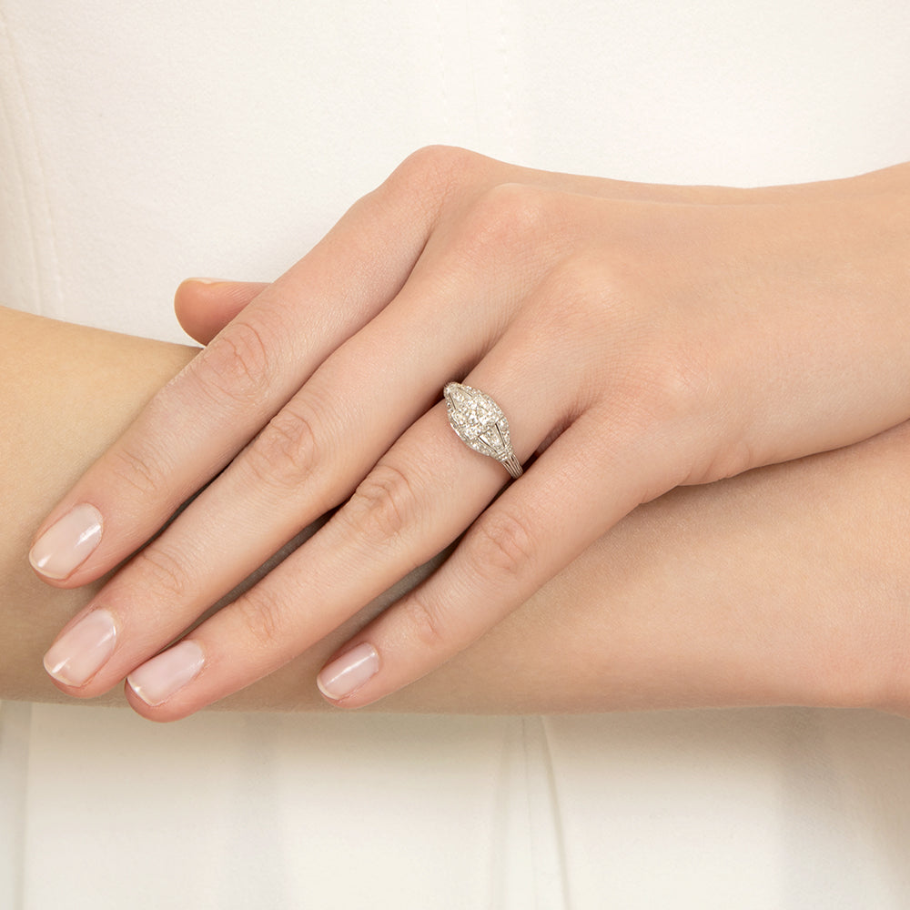 Art Deco .85 Carat Diamond Engagement Ring  - 6
