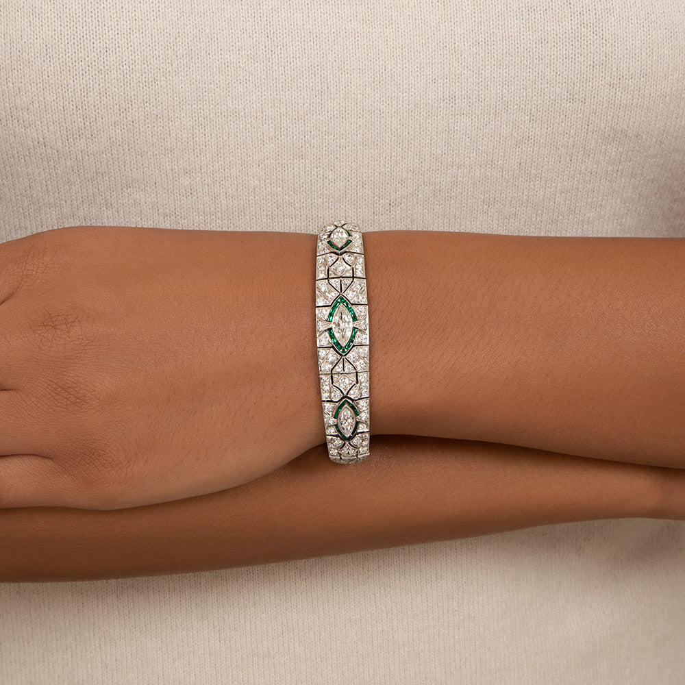 Art Deco Diamond and Emerald Glass Bracelet - 5