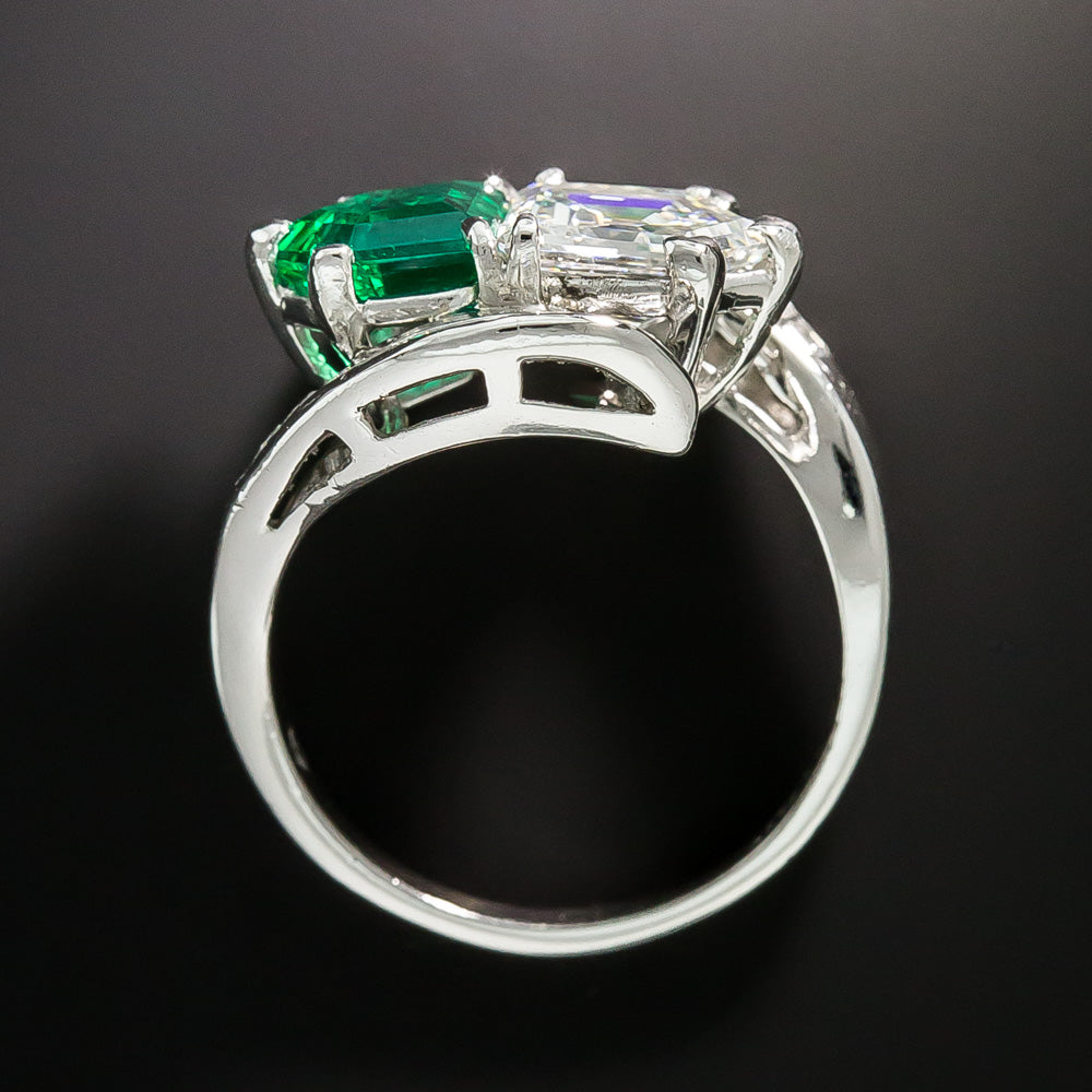 Art Deco Diamond and Emerald Toi et Moi Ring - GIA F SI1 / F1 - 5