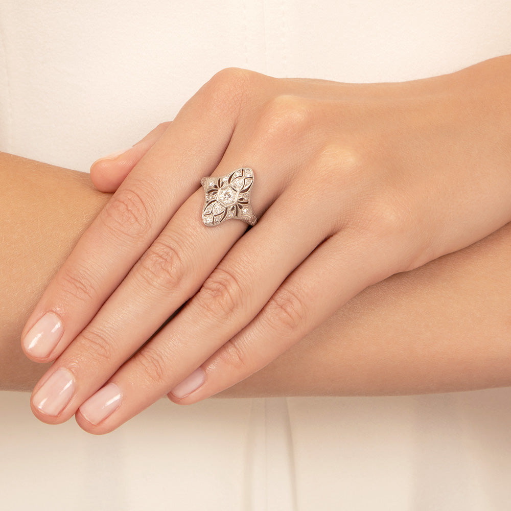 Art Deco Engraved Three-Stone Diamond Dinner Ring - 6