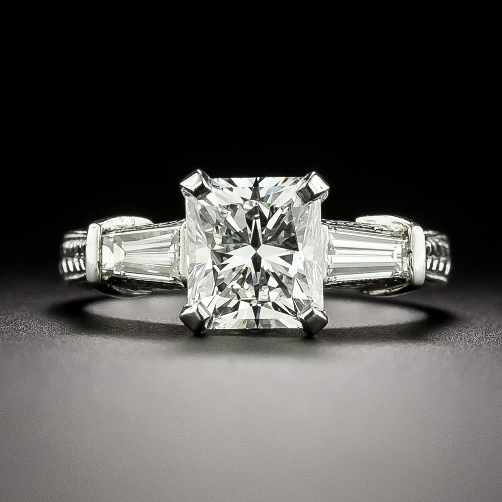 Art Deco-Style 1.69 Carat Radiant Diamond Ring - GIA E VS1 - 4