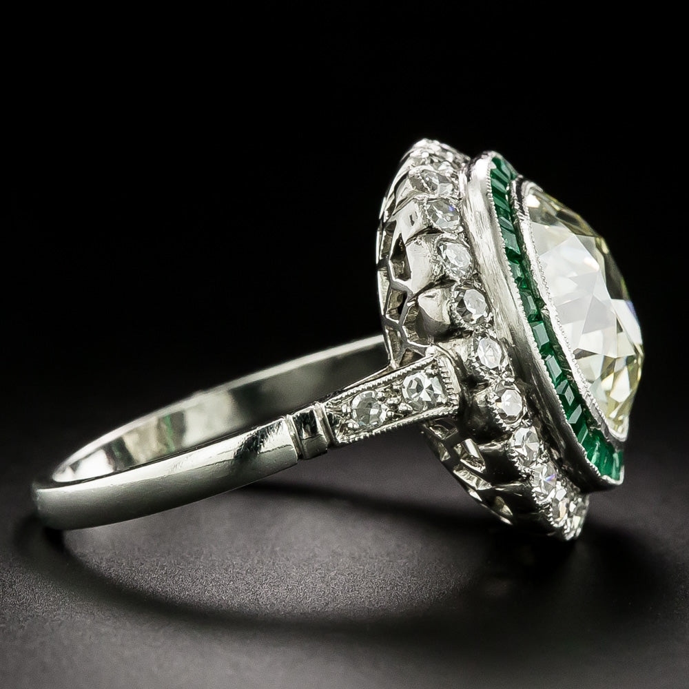 Art Deco-Style 5.56 Carat Diamond and Calibre Emerald Ring - 4
