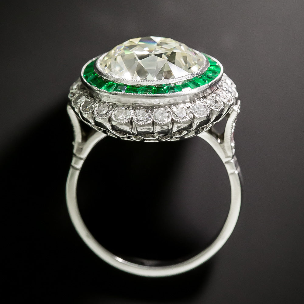 Art Deco-Style 5.56 Carat Diamond and Calibre Emerald Ring - 5
