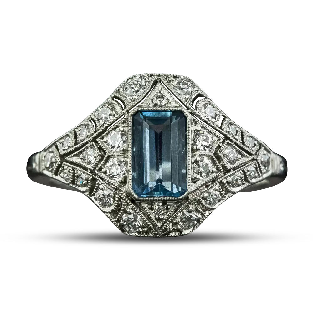 Art Deco-Style Aquamarine and  Diamond Ring - 4