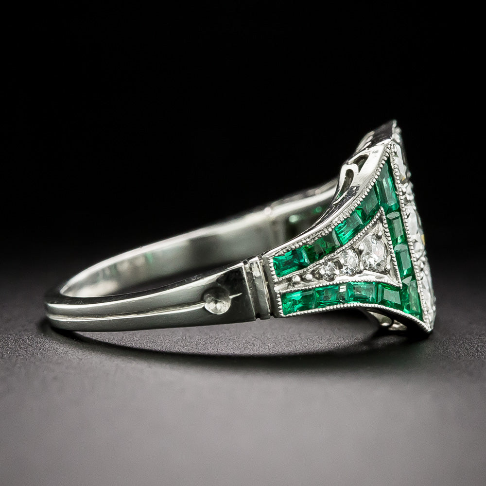 Art Deco-Style Diamond and Emerald Ring - 4