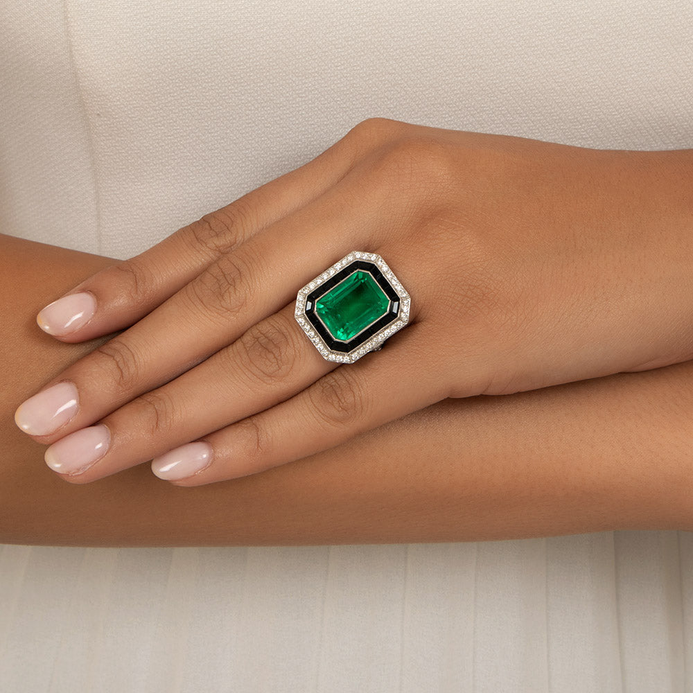 Art Deco-Style Emerald Glass, Black Onyx and Diamond Ring - 8