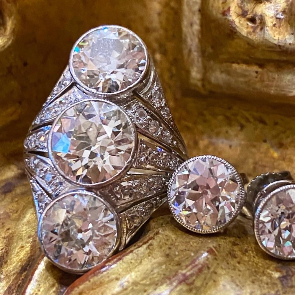 Art Deco Three-Stone Diamond Dinner Ring  - 7