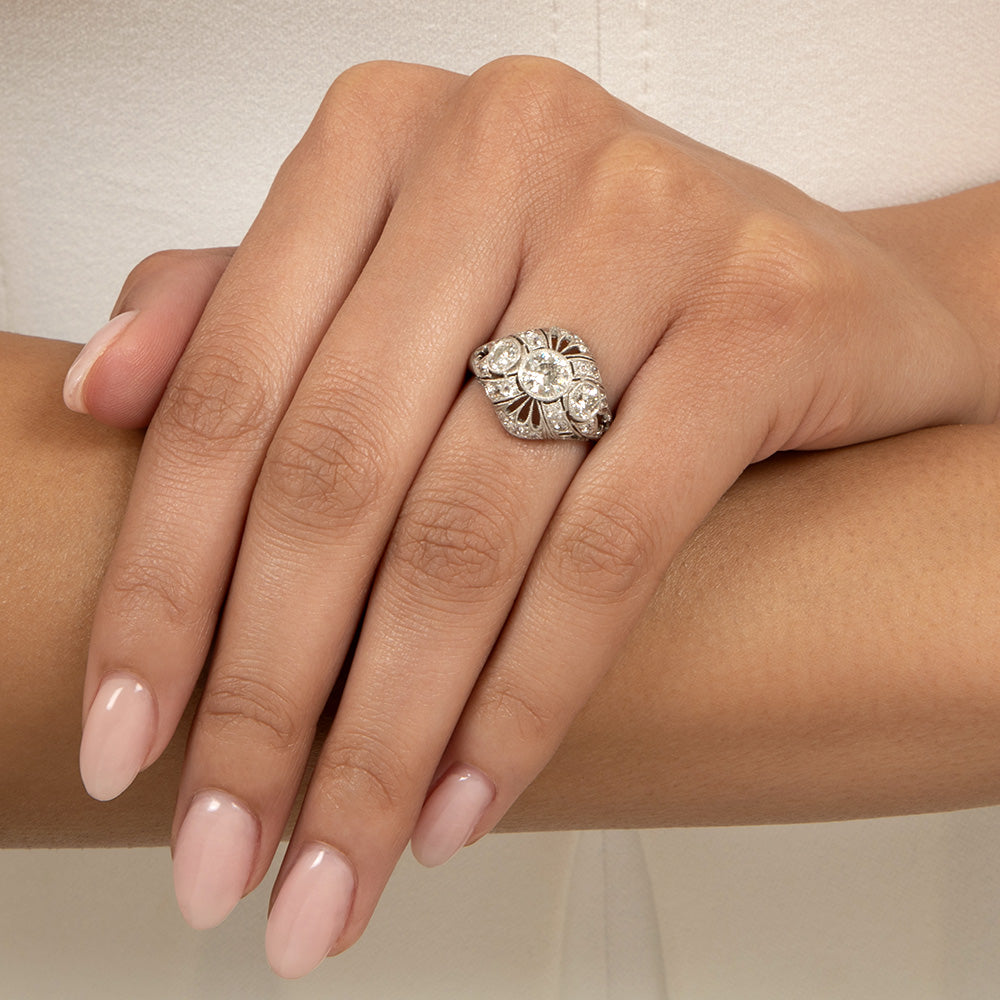Art Deco Three-Stone Diamond Ring - 6