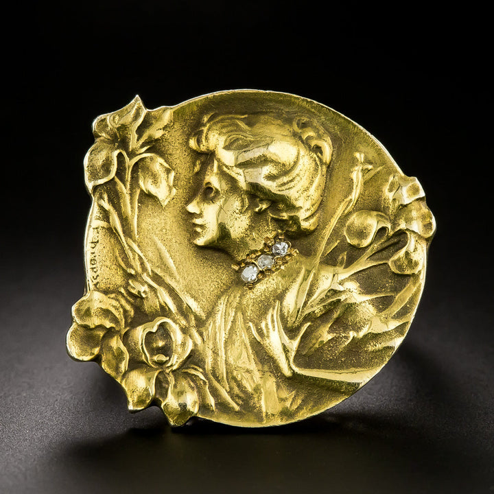 Art Nouveau Femme en Habille Ring