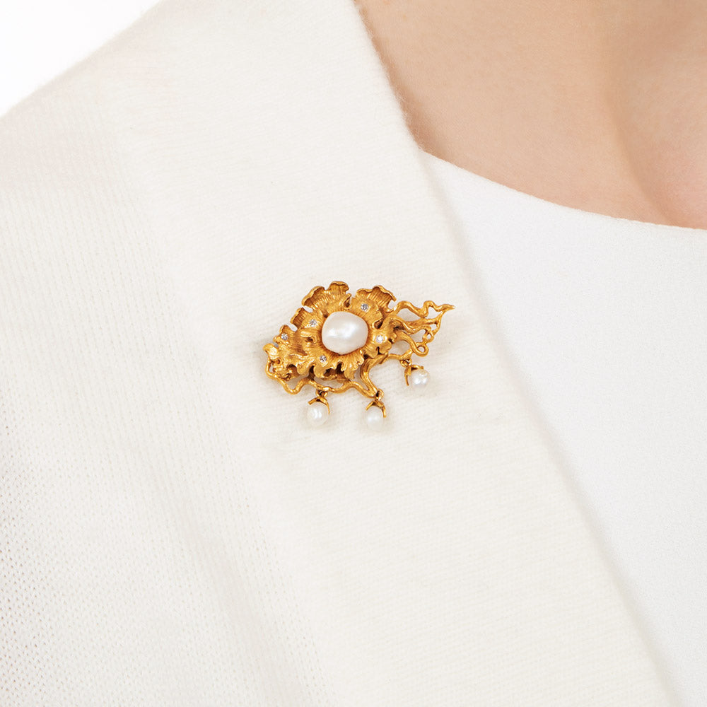 Art Nouveau Water Lily Pearl and Diamond Brooch by Thomas Brogan - 5