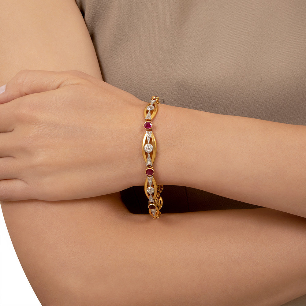 Belle Époque No-Heat Burmese Ruby And Diamond Bracelet, French - 3