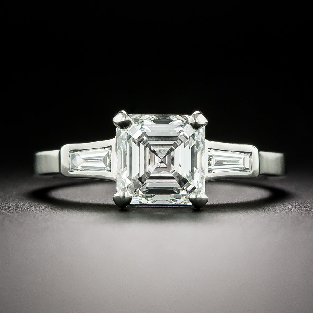 Contemporary 2.01 Carat Square Emerald-Cut Diamond Engagement Ring - GIA F VS2 - 3