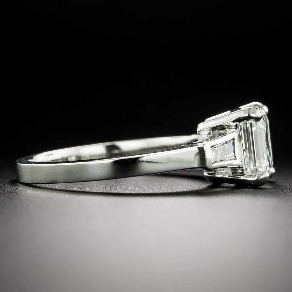Contemporary 2.01 Carat Square Emerald-Cut Diamond Engagement Ring - GIA F VS2 - 4
