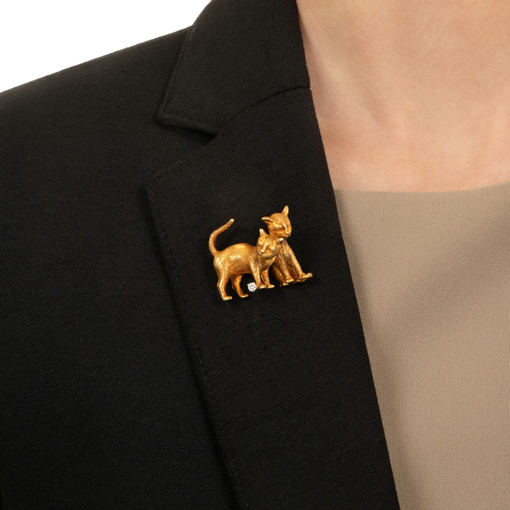 Cuddling Kittens 18K Brooch by Craig Drake - 6