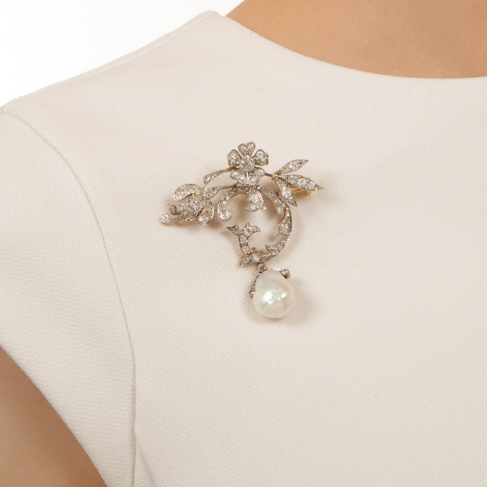 Edwardian Diamond and Baroque Pearl Necklace/Brooch - 5