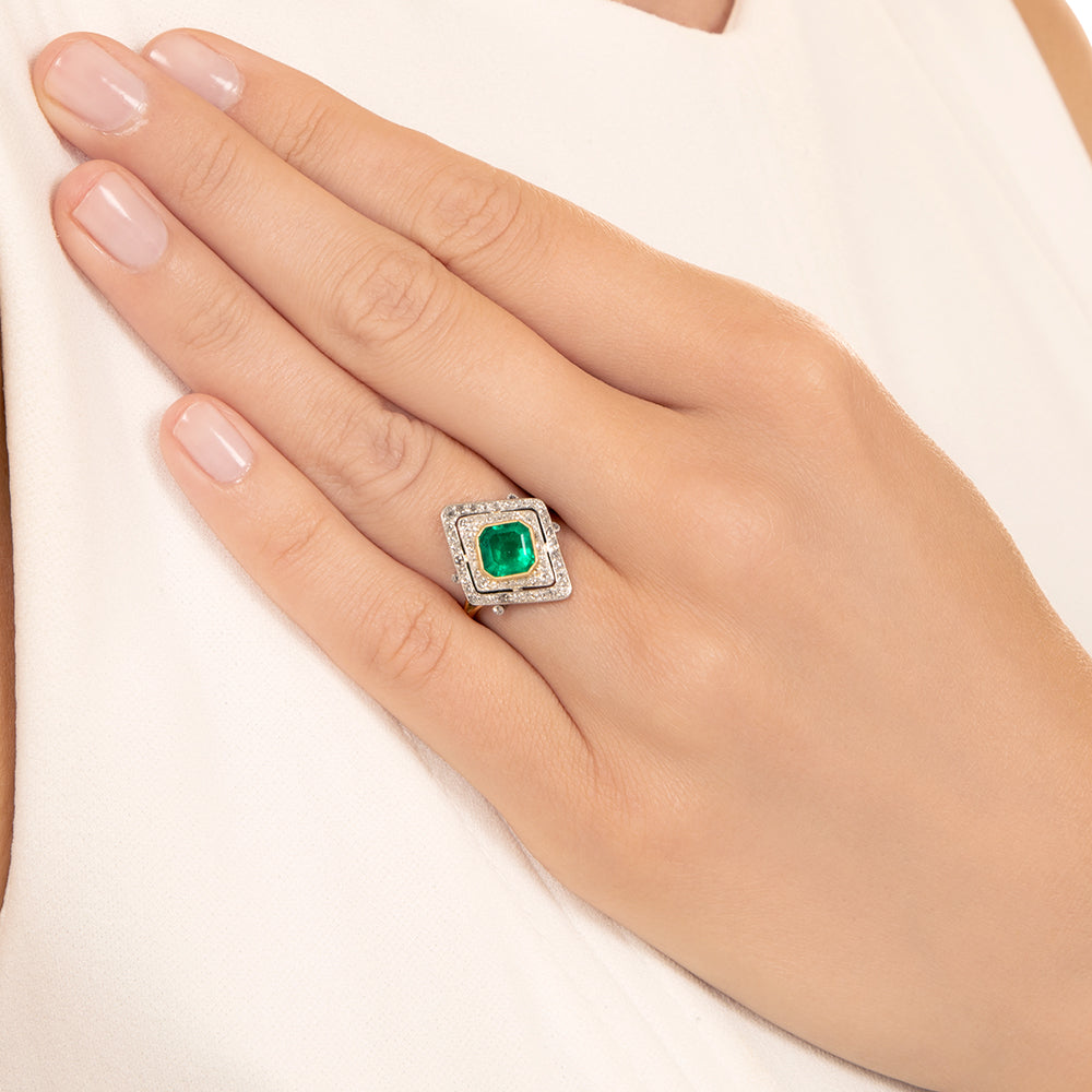 Edwardian Emerald and Diamond Lozenge-Shaped Ring - GIA F1 - 5
