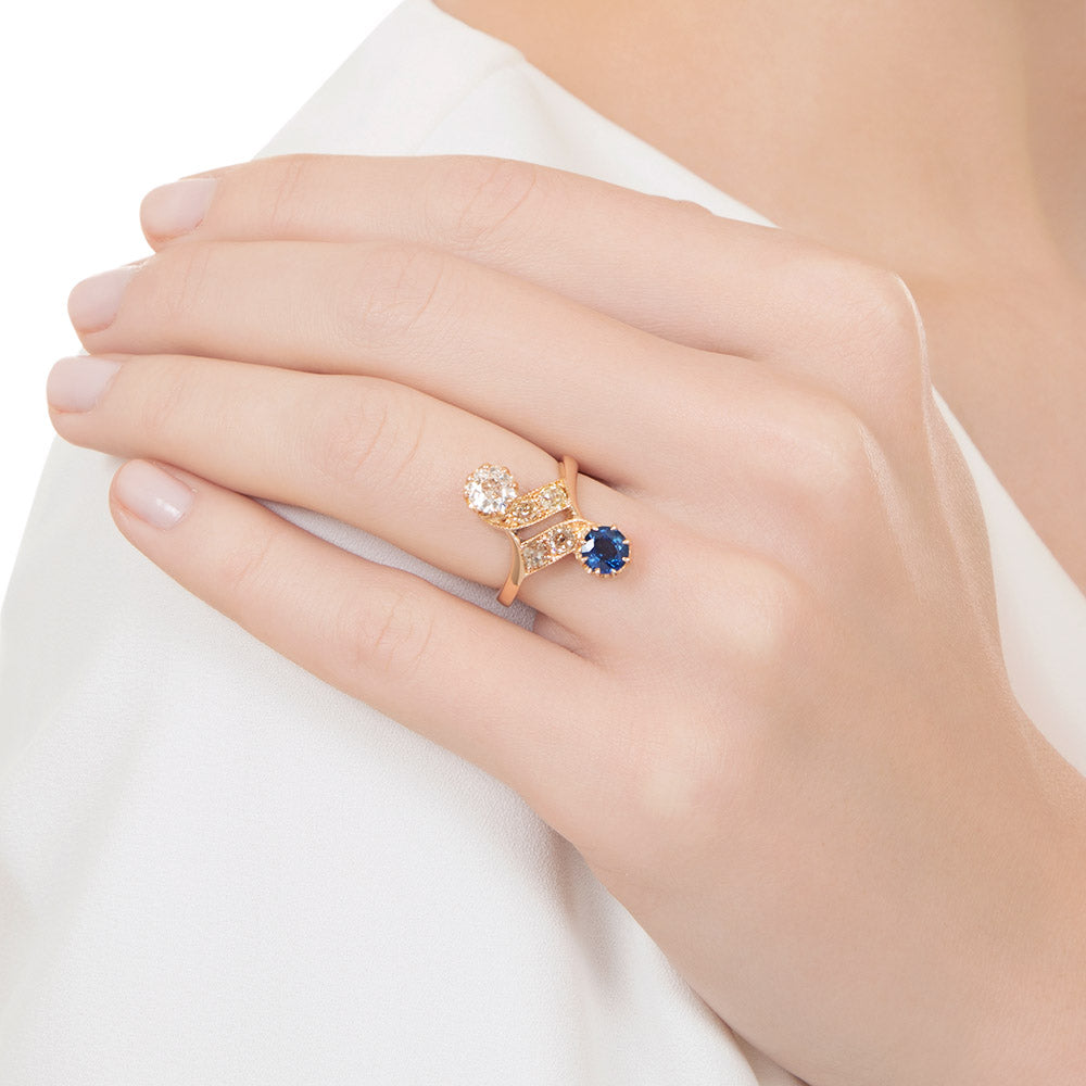 Edwardian Toi et Moi Sapphire and Diamond Ring - 5