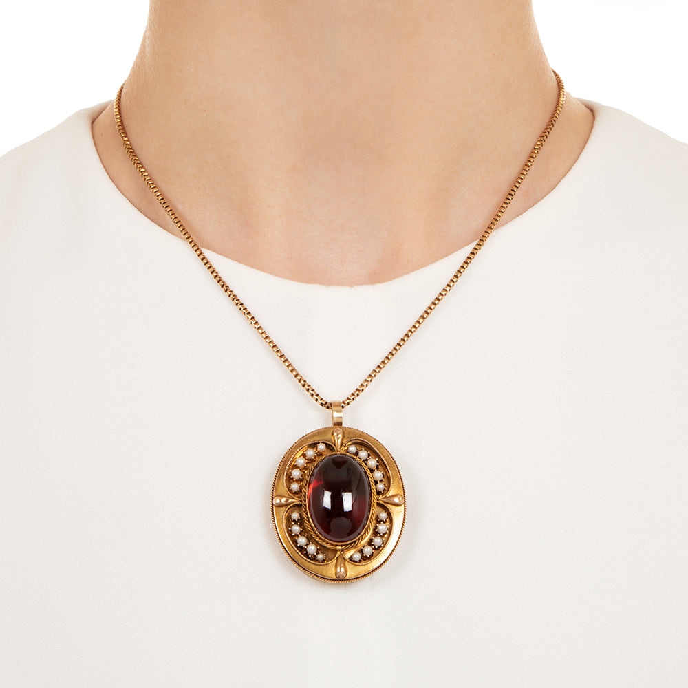 English Victorian Garnet Cabochon and Pearl Locket - 3