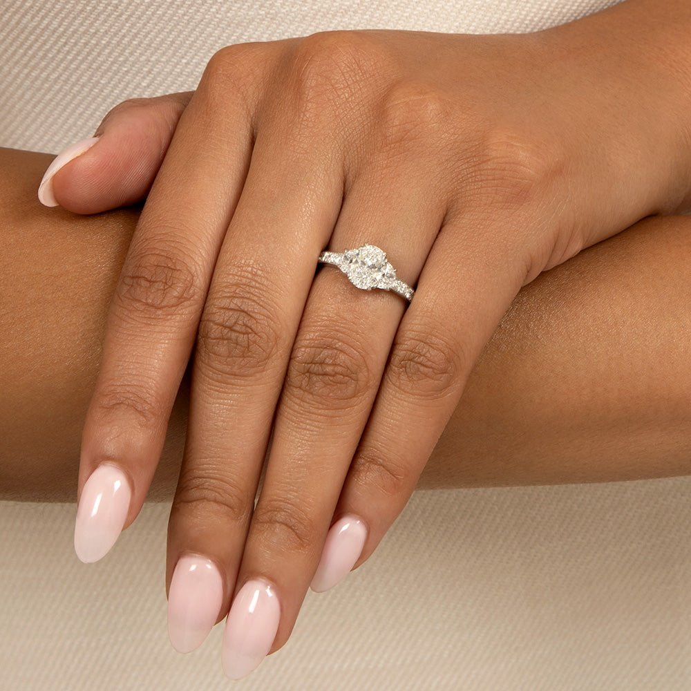 Estate 1.01 Carat Oval Diamond Engagement Ring - GIA D SI2 - 5