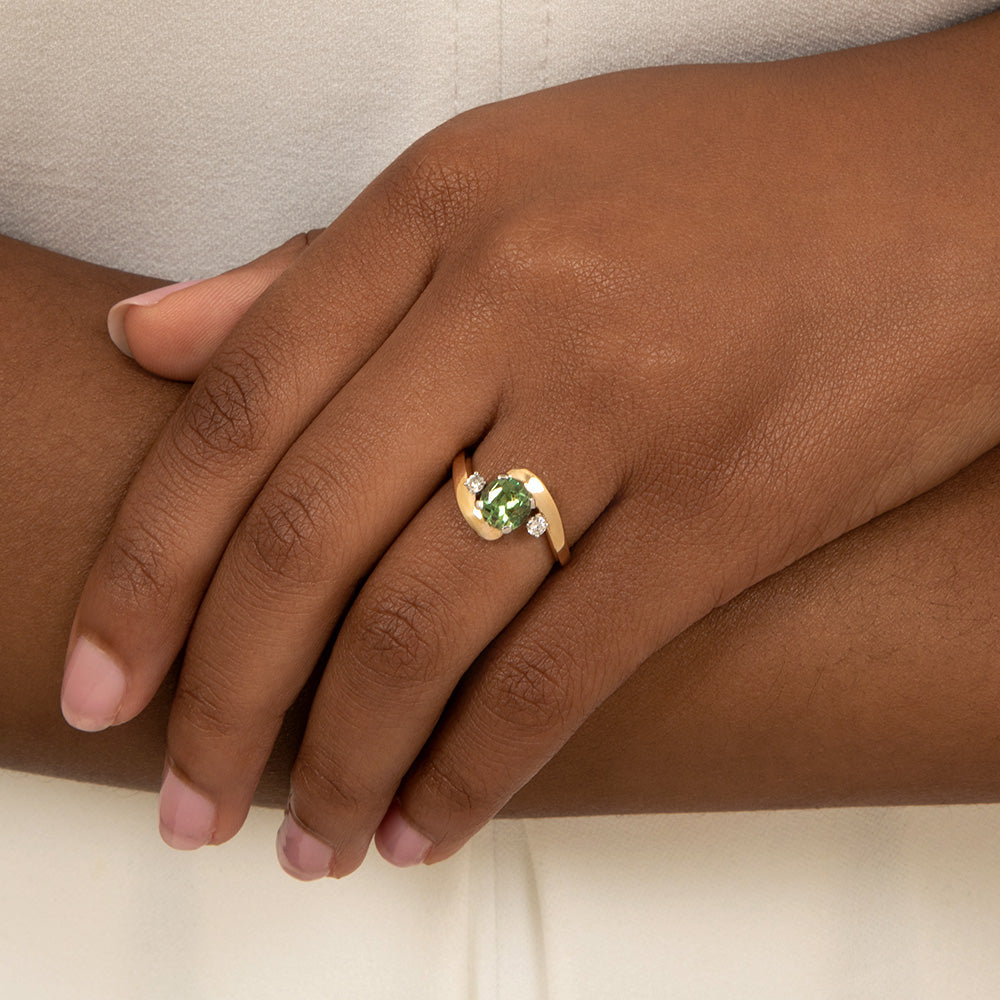 Estate 1.17 Carat Demantoid Garnet and Diamond Ring - 6