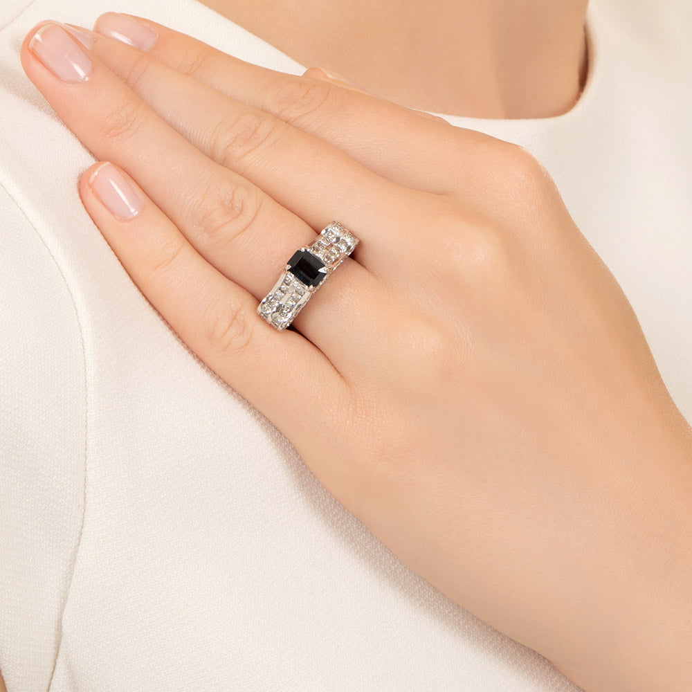 Estate 1.30 Carat Sapphire and Diamond Pagoda Ring - 5