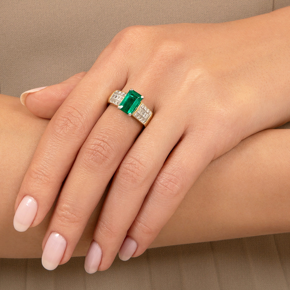 Estate 2.05 Carat Colombian Emerald and Diamond Ring - GIA F1 - 5