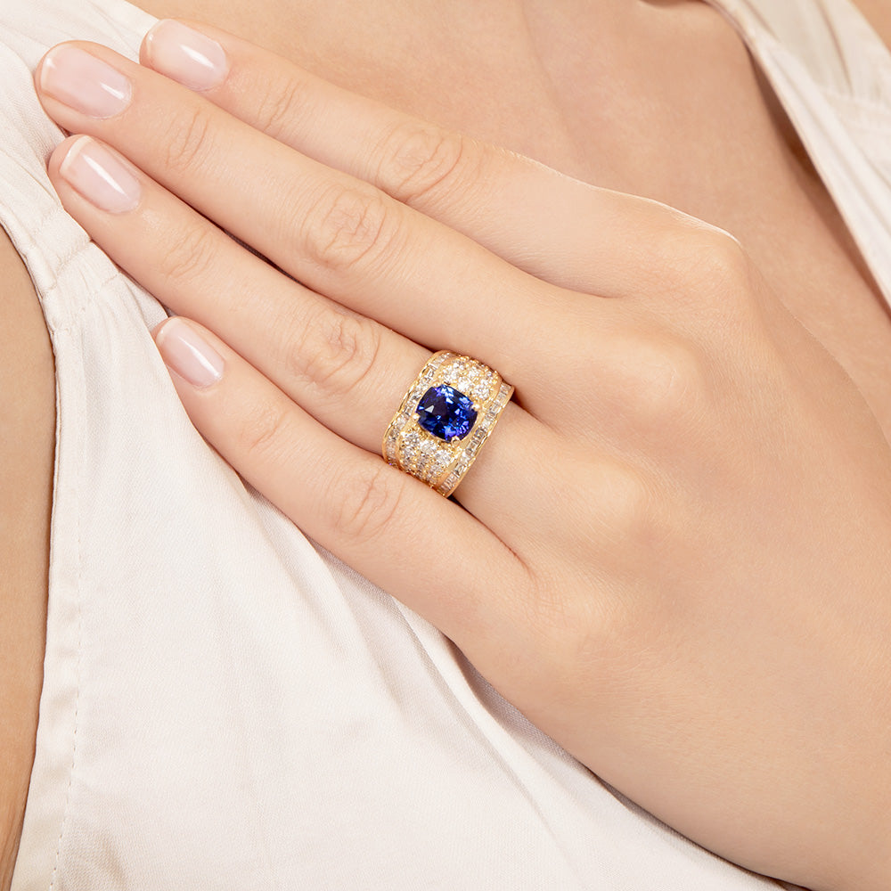 Estate 2.83 Carat Sapphire and Diamond 18K Ring - GIA Sri Lanka - 5