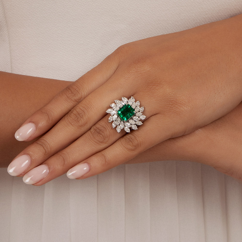 Estate 2.94 Carat Emerald And Marquise Diamond Ring - GIA F1 - 5