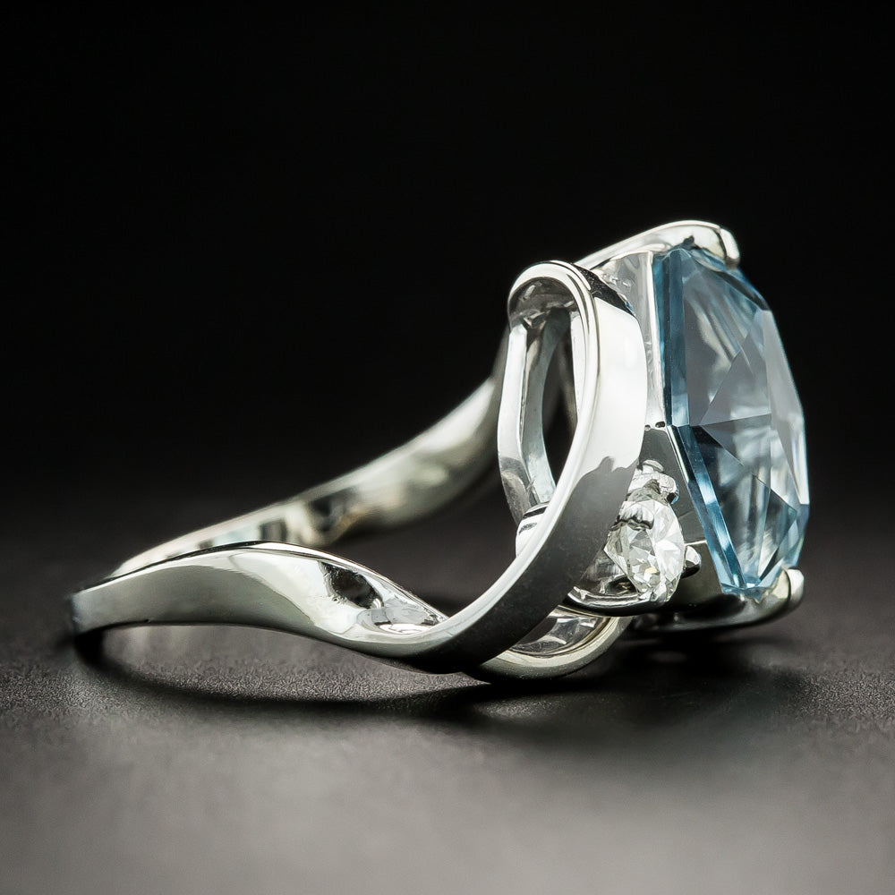 Estate Hexagonal Aquamarine and Diamond Ring - 3