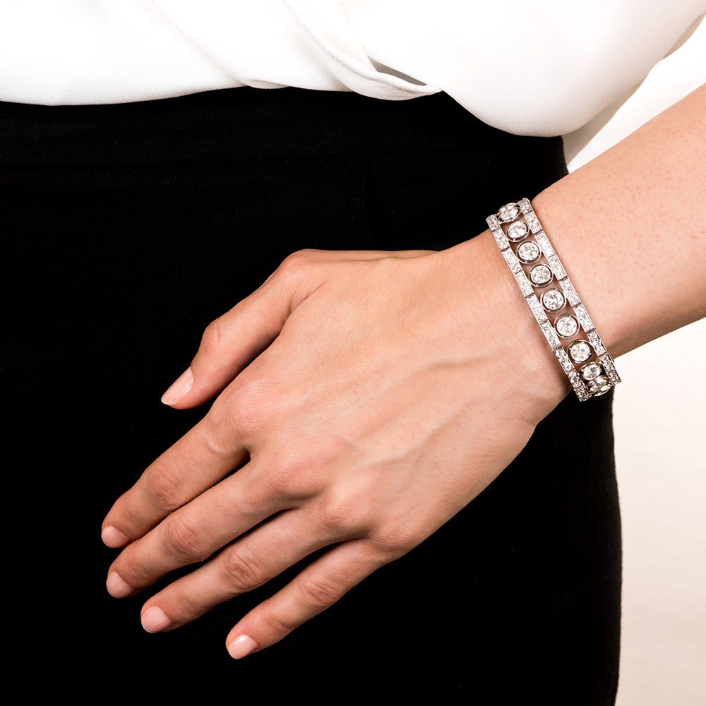 French Art Deco 15.50 Carat Total Weight Diamond Bracelet - 8