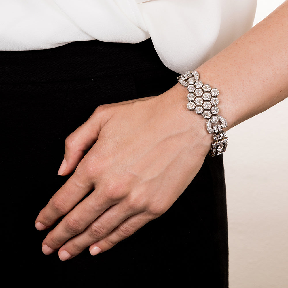 French Art Deco Diamond Honeycomb Bracelet - 23.00 Carats  - 3
