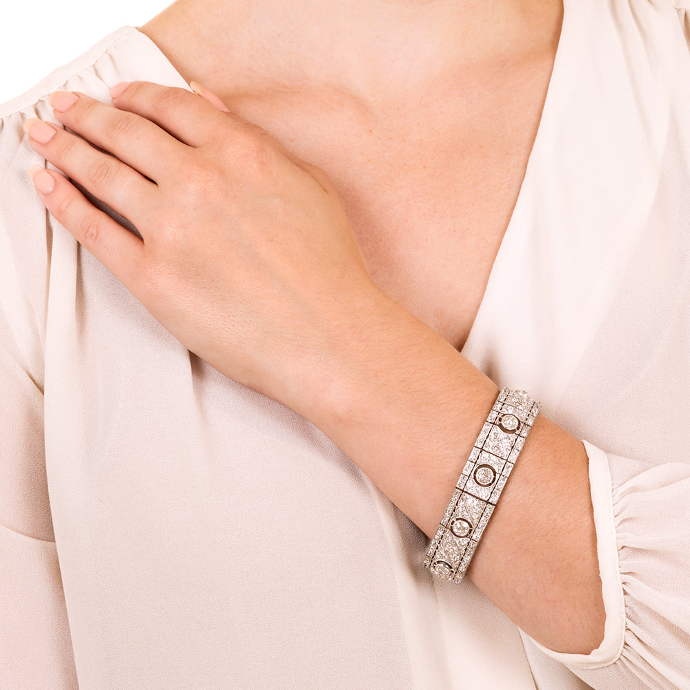 French Art Deco Platinum Diamond Bracelet - 20.00 Carats - 7