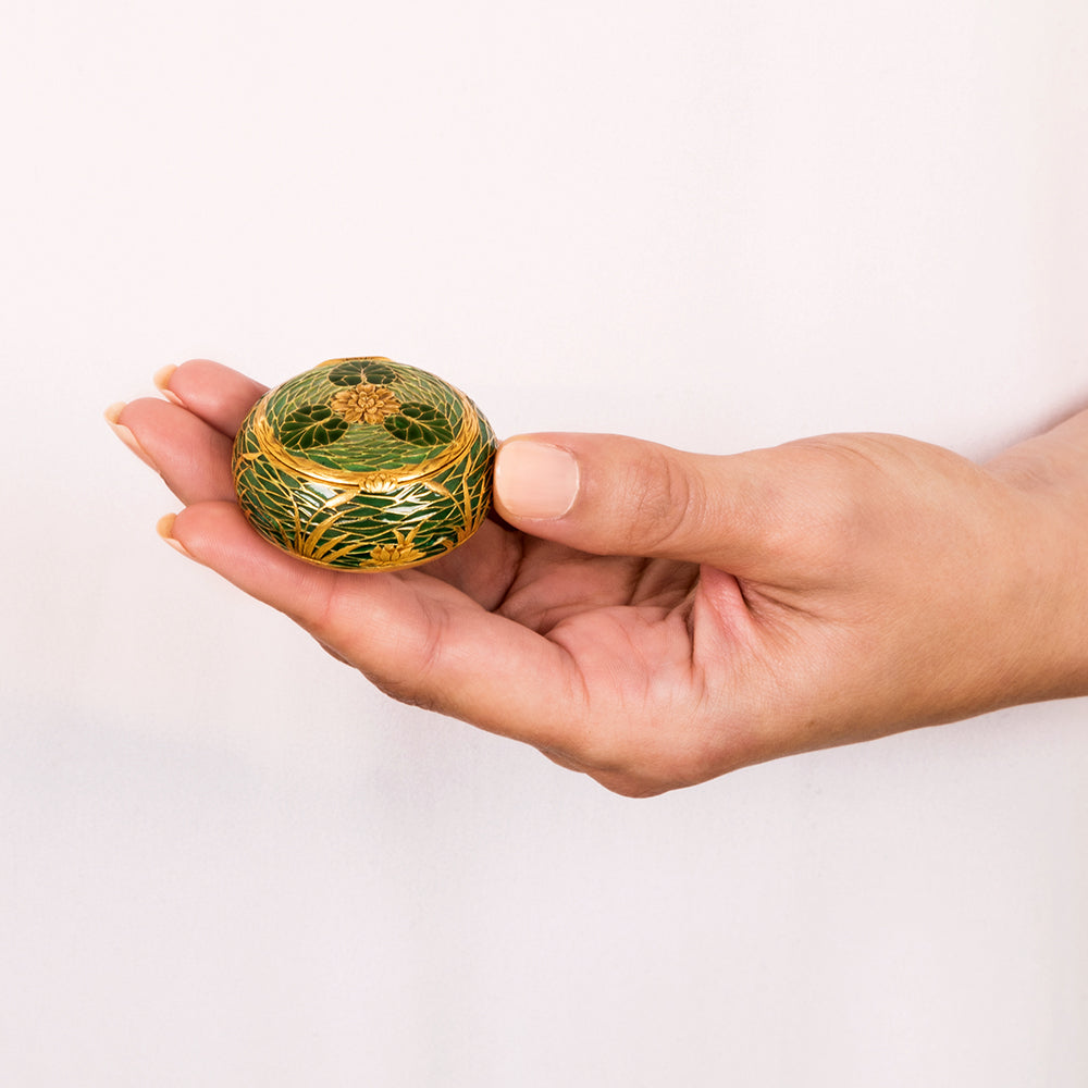 French Art Nouveau Plique-à-Jour Pill Box - 6
