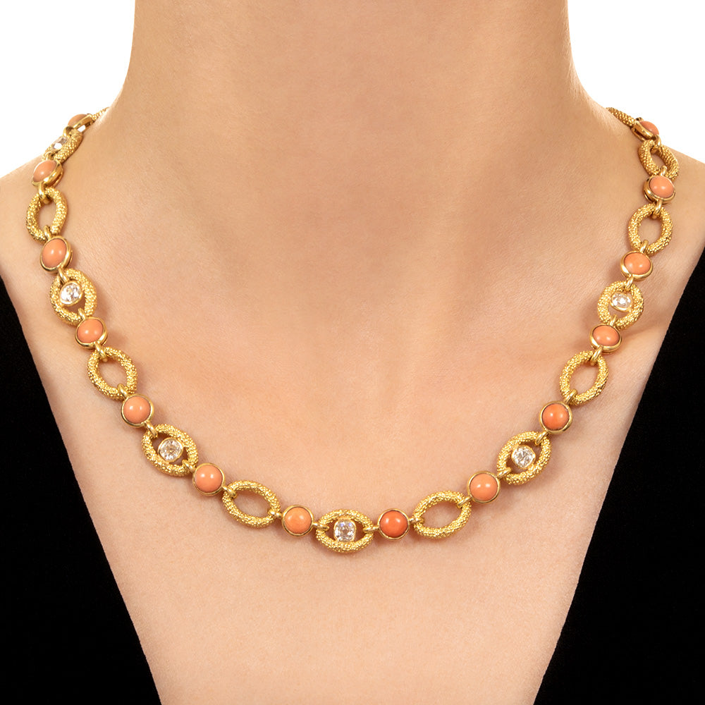 French Coral And Diamond Necklace - 4