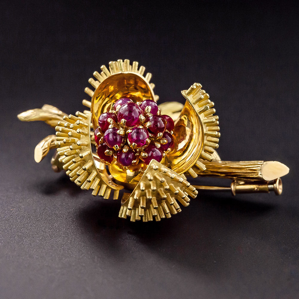 Mid-Century Chestnut Bud with Ruby Interior Brooch, French - 4